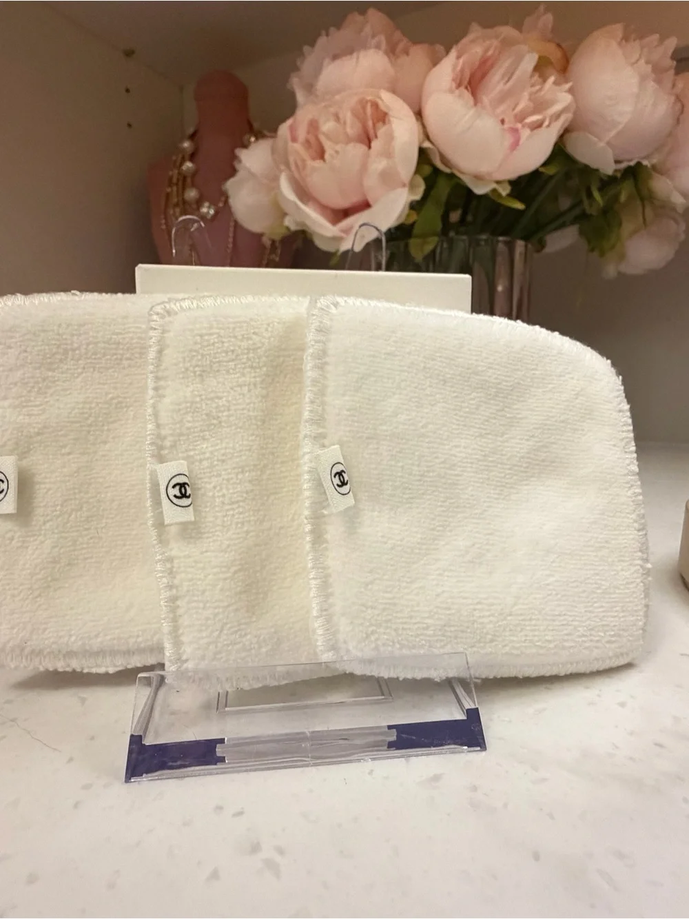 Made for CHANEL MAKEUP Cream Cotton Makeup Remover Cloths Towelettes GWP